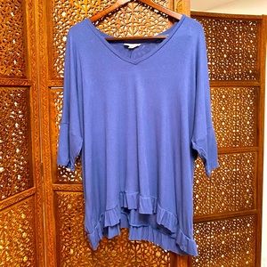 🚺 Coverstitched periwinkle blue top